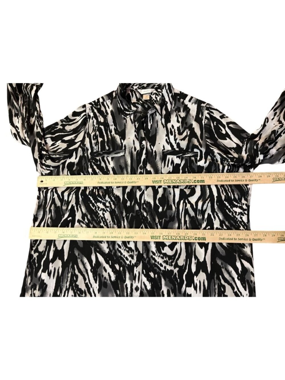 CJ Banks Blouse 2X Plus Animal Print Black White Button Down Used Convertible Ar - Picture 9 of 12